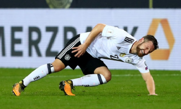 得不偿失，德国双中卫受伤离场