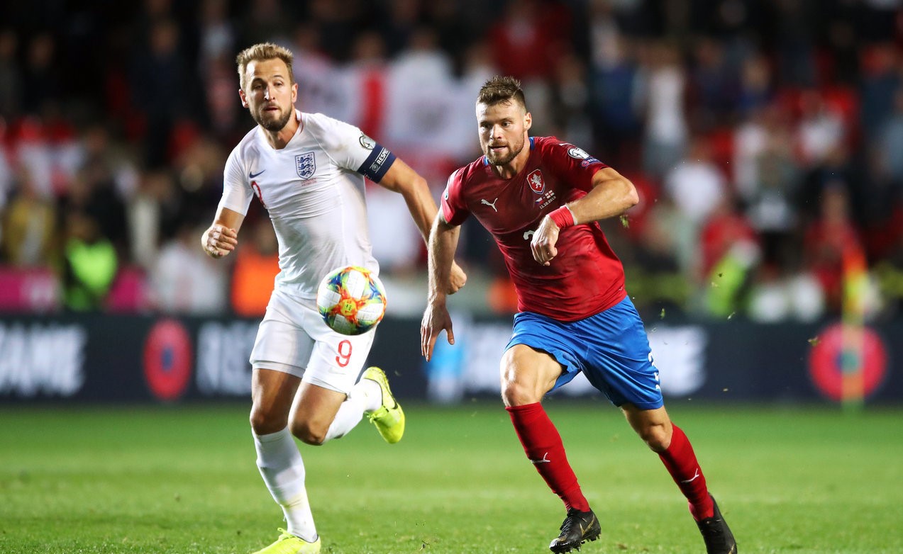 凯恩将离开热刺 俱乐部卖他凑转会资金？