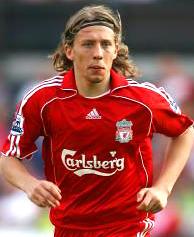 加盟红军初期年轻的卢卡斯